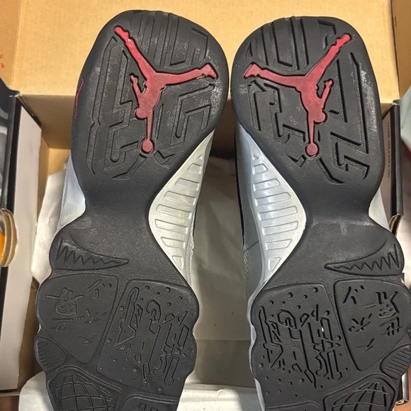 Air Jordan Black and Gray Johnny Kilroy Retro 9 Sneakers - Picture 8 of 8